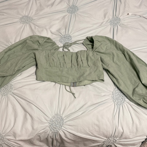 Green Cropped Blouse - Picture 1 of 3